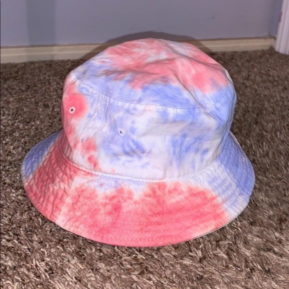 Tye dye bucket hat